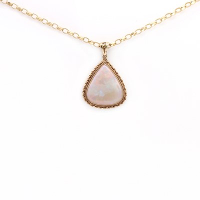 Lot 145 - A gold single stone opal pendant