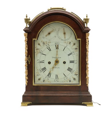 Lot 151 - An early 19th century mahogany bracket clock, Denton, Hull