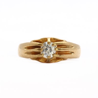 Lot 271 - A gentlemen's 18ct gold  single stone diamond ring