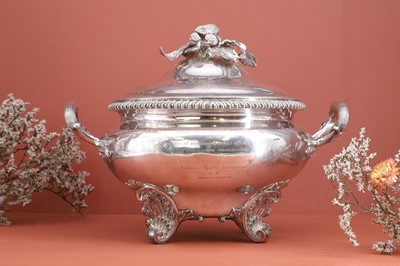Lot 74 - A large George IV silver tureen and cover