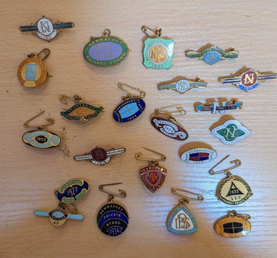 Lot 299 - A collection of Newmarket racecourse members private stand enamel badges