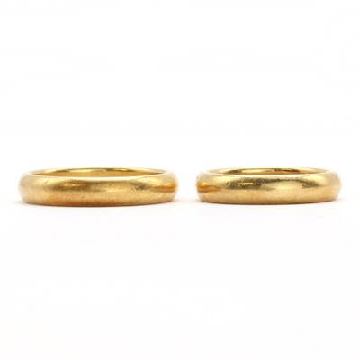 Lot 198 - Two 18ct gold wedding rings