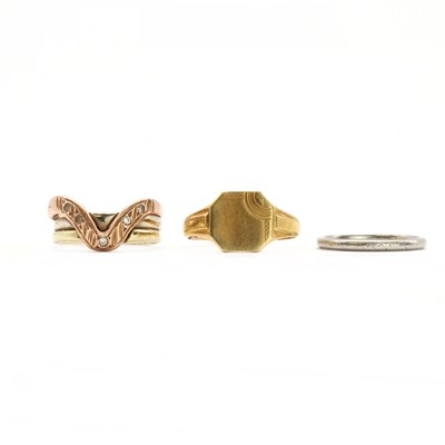 Lot 195 - Two gold rings