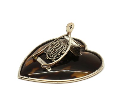Lot 63 - A silver and tortoiseshell desk clip