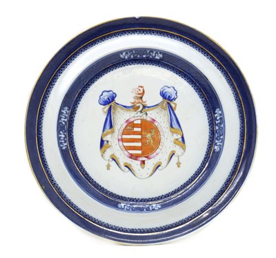 Lot 138 - A Chinese Armorial porcelain plate
