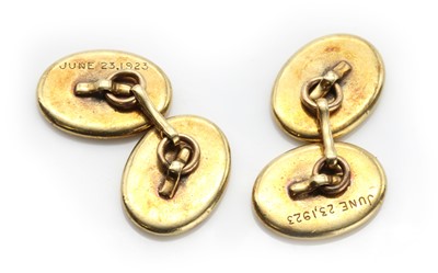 Lot 468 - A pair of American Art Deco chain link cufflinks