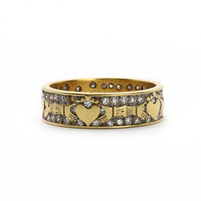 Lot 67 - An 18ct gold diamond eternity ring