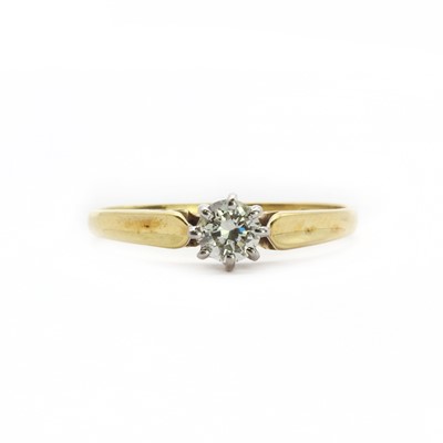 Lot 55 - An 18ct gold single stone diamond ring