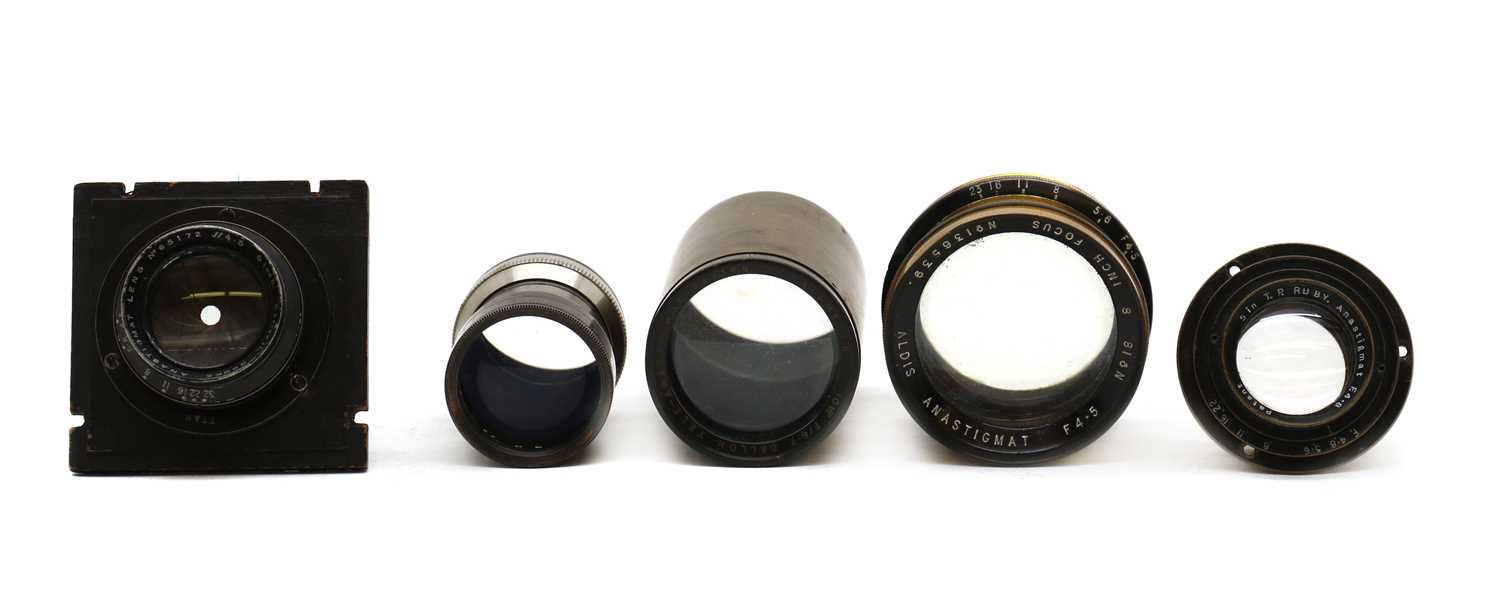 Lot 320 - A mixed selection of camera lenses