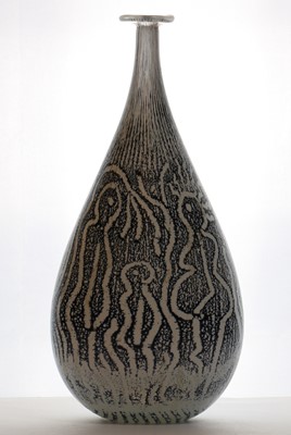 Lot 264 - A Siddy Langley studio glass vase