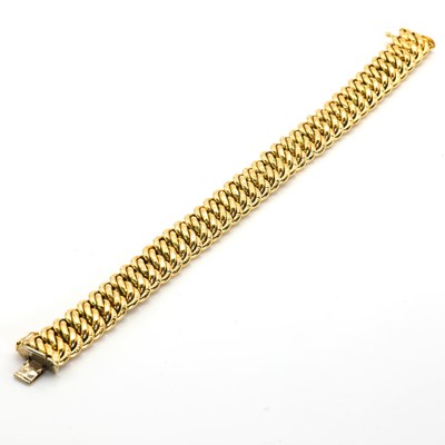 Lot 272 - An 18ct gold bracelet by UnoAErre