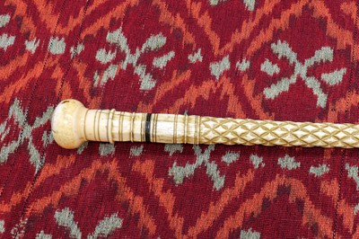 Lot 272 - A whalebone walking stick