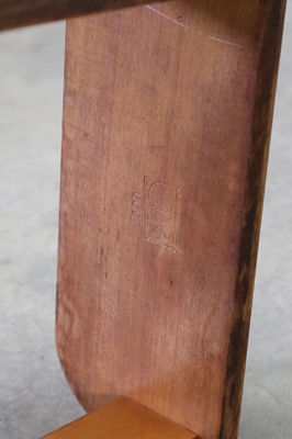 Lot 189 - An Art Deco free-standing oak bookcase