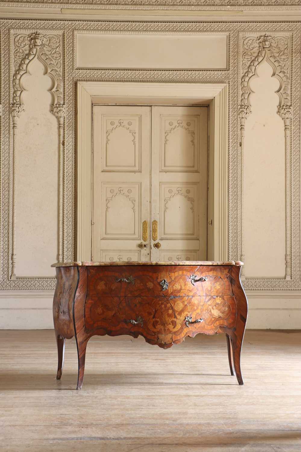 Lot 131 - ☘ A Louis XV floral marquetry bombé commode
