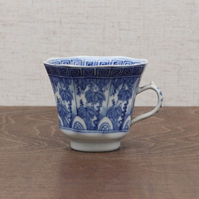 Lot 114 - A collection of Chinese blue and white