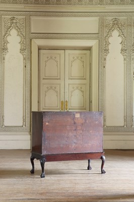 Lot 178 - ☘ A mahogany dressing chest by M Butler, Dublin