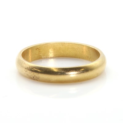 Lot 87 - A French 18ct gold wedding band