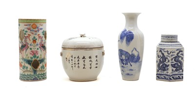 Lot 119 - A group of Chinese porcelain