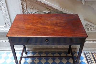 Lot 13 - ☘ A George III mahogany side table