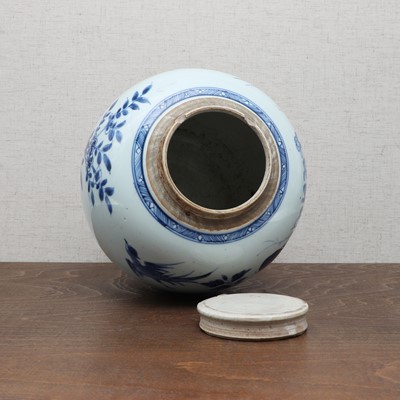 Lot 47 - A Chinese blue and white jar and cover