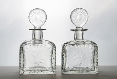 Lot 122 - A pair of James Powell & Sons crystal glass 'Spanish' decanters