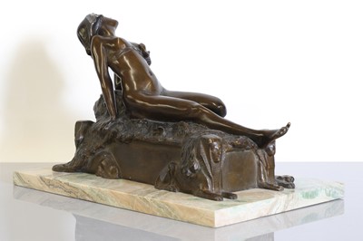 Lot 201 - An Art Deco bronze figure