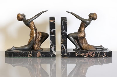 Lot 200 - A pair of Art Deco bookends