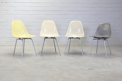 Lot 421 - Four fibreglass 'Shell' chairs