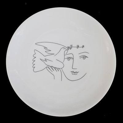 Lot 256 - A group of nine Limoges porcelain plates