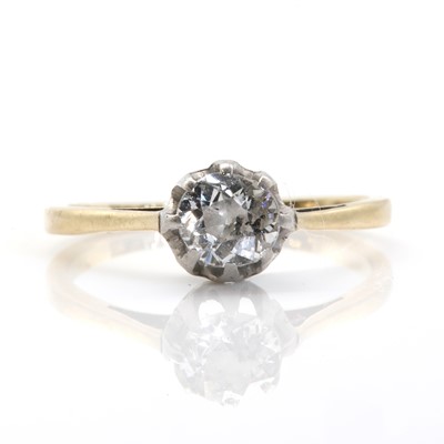 Lot 76 - A gold single stone diamond ring