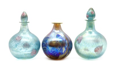 Lot 117 - A Siddy Langley studio glass vase