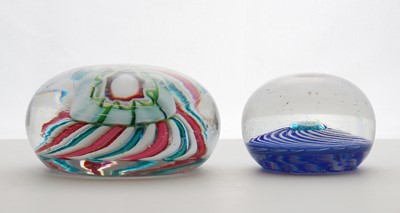 Lot 205 - A Clichy glass swirl paperweight