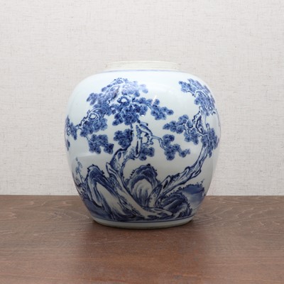 Lot 105 - A Chinese blue and white jar