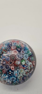 Lot 186 - A group of glass paperweights