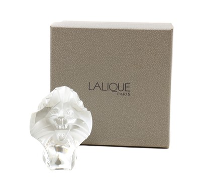Lot 124 - A Lalique 'Tete de Lion' glass paperweight