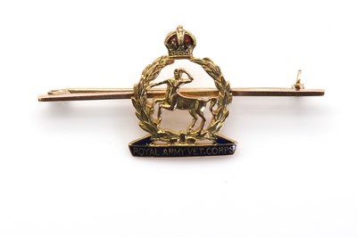 Lot 377 - A ROYAL ARMY VET. CORPS military bar brooch