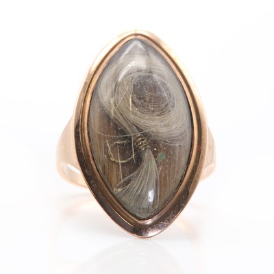 Lot 5 - A Georgian navette shaped memorial ring