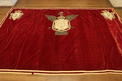 Lot 166 - ☘ A large red velvet and metal thread embroidered armorial hanging