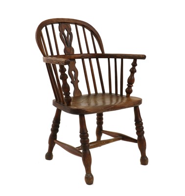 Lot 460 - An elm Windsor chair