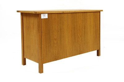 Lot 371 - A oak sideboard