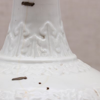 Lot 192 - A Chinese white glazed vase