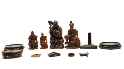 Lot 167 - A collection of Chinese wood carvings