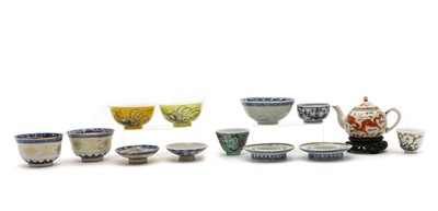Lot 161 - A group of Chinese porcelain