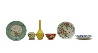 Lot 163 - A group of Chinese famille rose