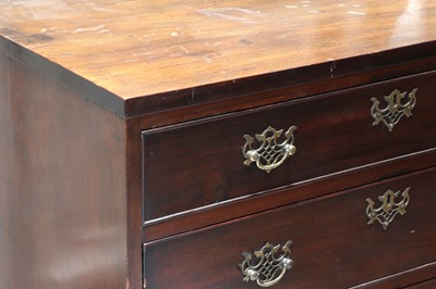 Lot 39 - A George III mahogany chest of drawers
