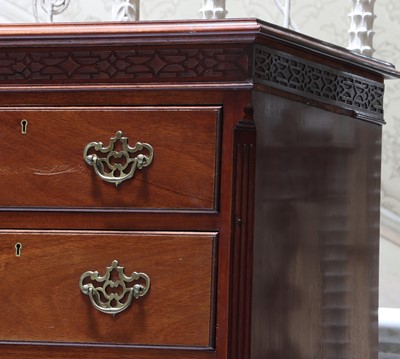 Lot 128 - ☘ An Edwardian mahogany tall chest