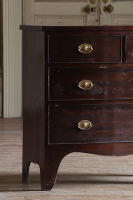 Lot 292 - ☘ A mahogany bow-front chest of drawers