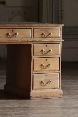 Lot 71 - ☘ A Victorian pine pedestal desk