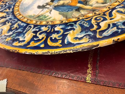 Lot 348 - An Urbino-style 'istoriato' maiolica charger