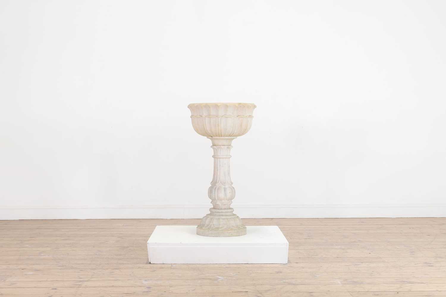 Lot 248 - A Moghul-style white marble pedestal urn